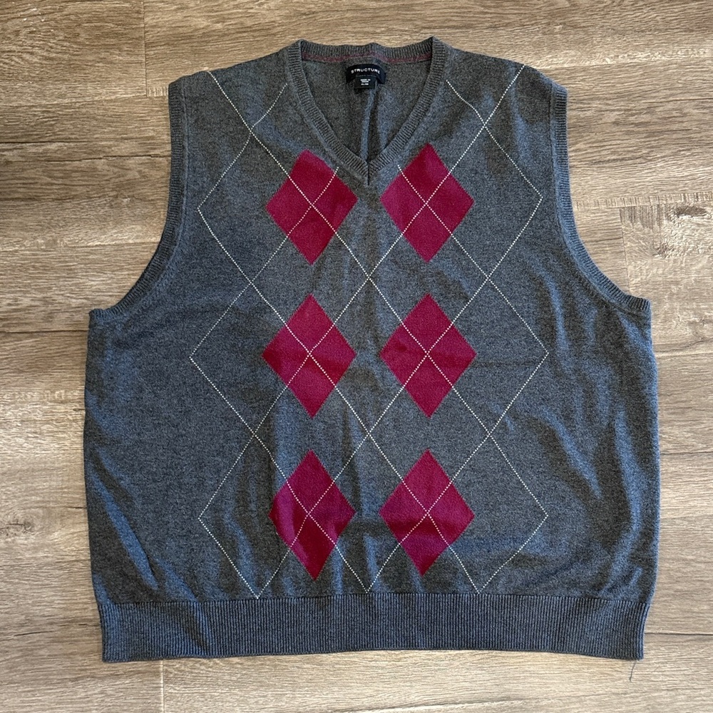 Structure V-Neck Gray and Red Argyle Sweater Vest